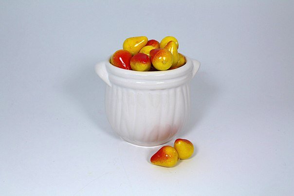 Груша, желтая, 2.5х1.6см, без веточки, пенопл, 20шт (Е2587)