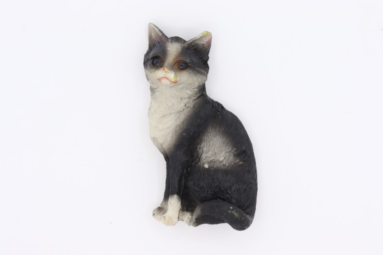 Магнит, кошка 8х4см, полистоун (А8825)